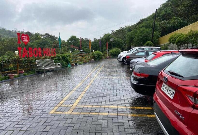 فندق Treehouse Tabor Hills Resort Vagamon