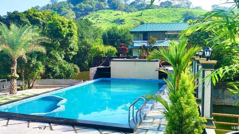 فندق Treehouse Tabor Hills Resort Vagamon