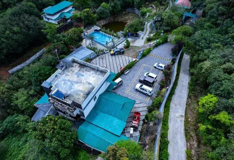 ホテル Treehouse Tabor Hills Resort Vagamon