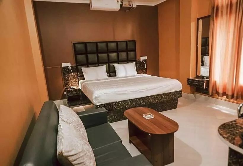 Hotelli Wings The Pride