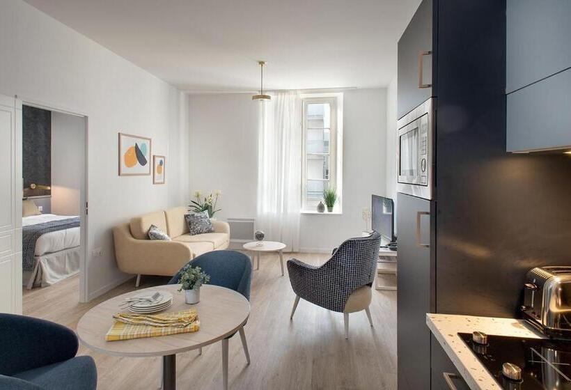 Domitys   Manoir Maison Douaud