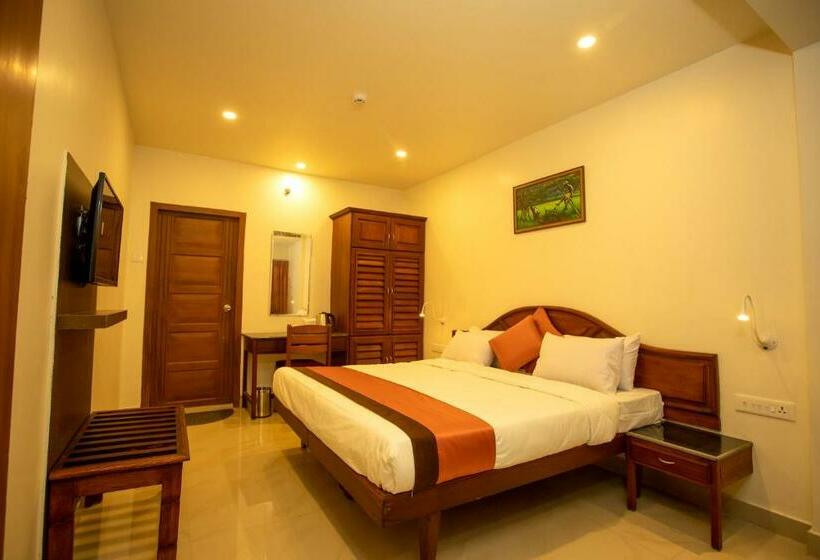 فندق Ashoka Tourist Home