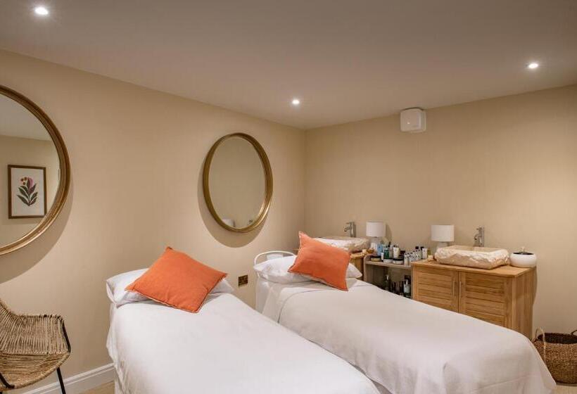 Harbour Beach Club, Hotel & Spa