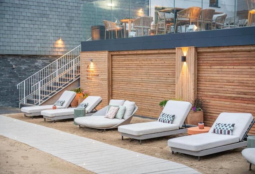 Harbour Beach Club, Hotel & Spa