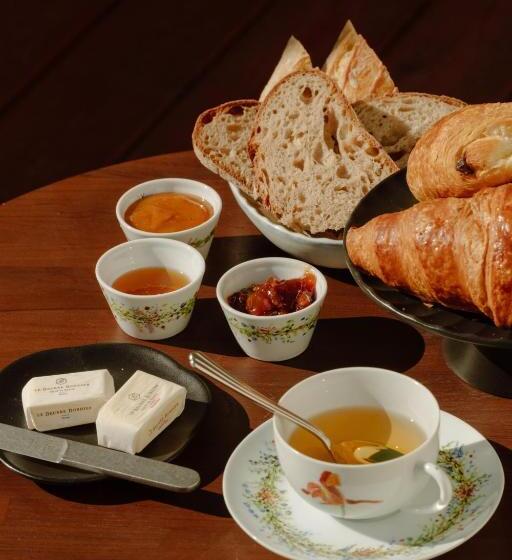 Отель Hôtel Maison Pavlov Restaurant & Spa