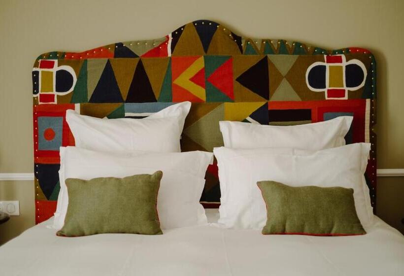 Отель Hôtel Maison Pavlov Restaurant & Spa