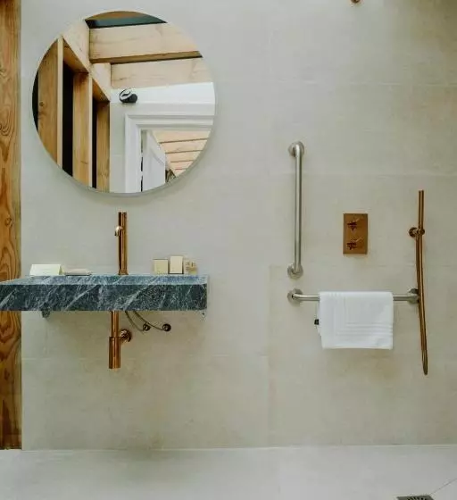 ホテル Hôtel Maison Pavlov   Restaurant & Spa
