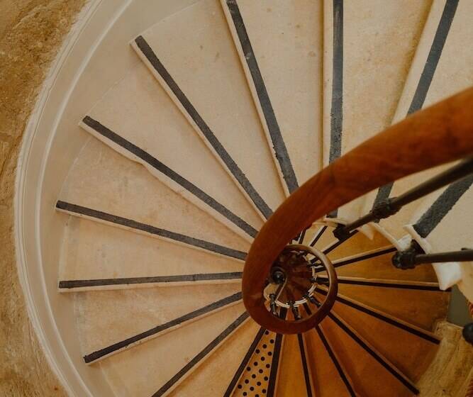 Отель Hôtel Maison Pavlov Restaurant & Spa