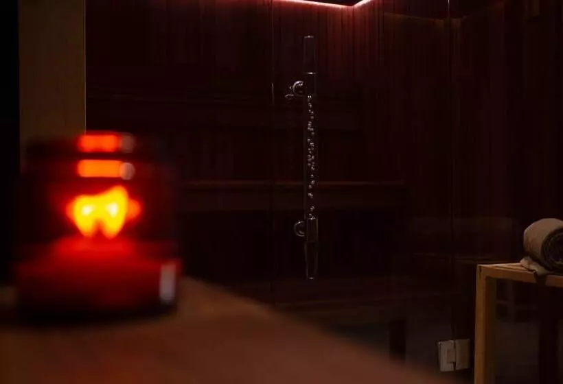 ホテル Hôtel Maison Pavlov   Restaurant & Spa