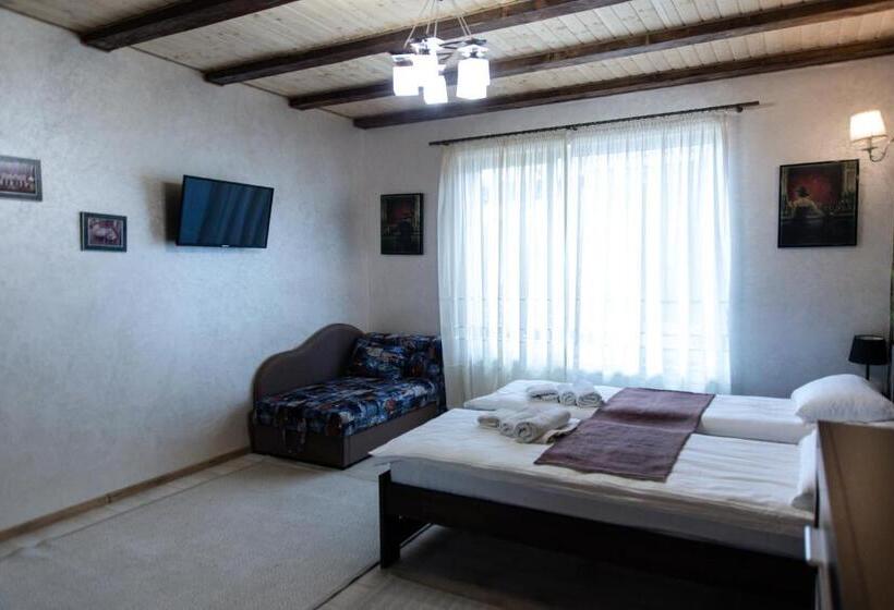 Pansiyon садиба кичера Gold