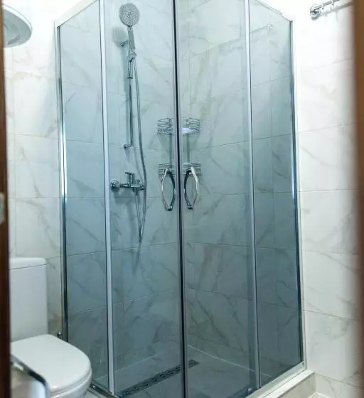 Majatalo садиба кичера Gold