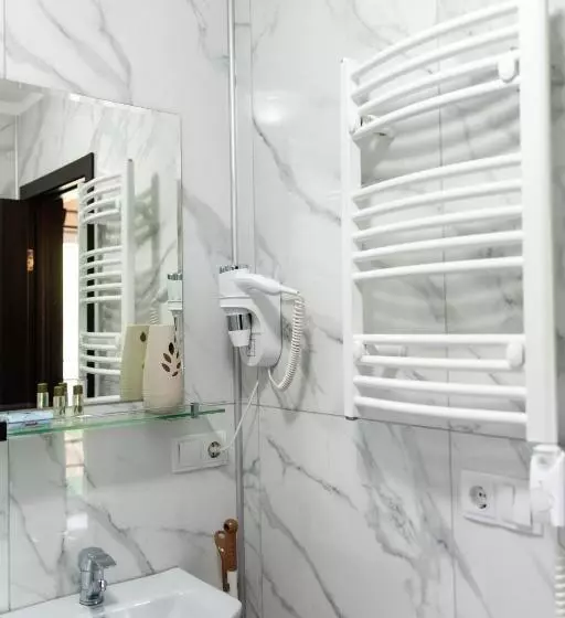 Majatalo садиба кичера Gold