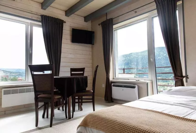 Majatalo садиба кичера Gold