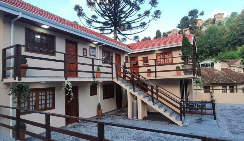 پانسیون Villaggio Cascate