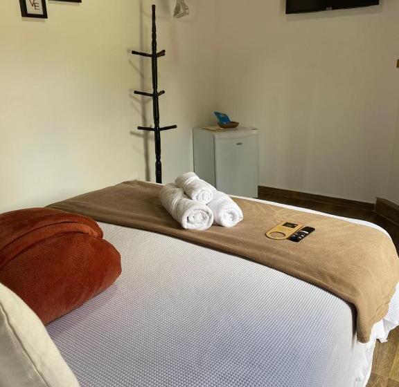 پانسیون Villaggio Cascate