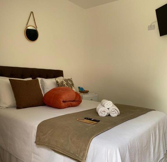 پانسیون Villaggio Cascate