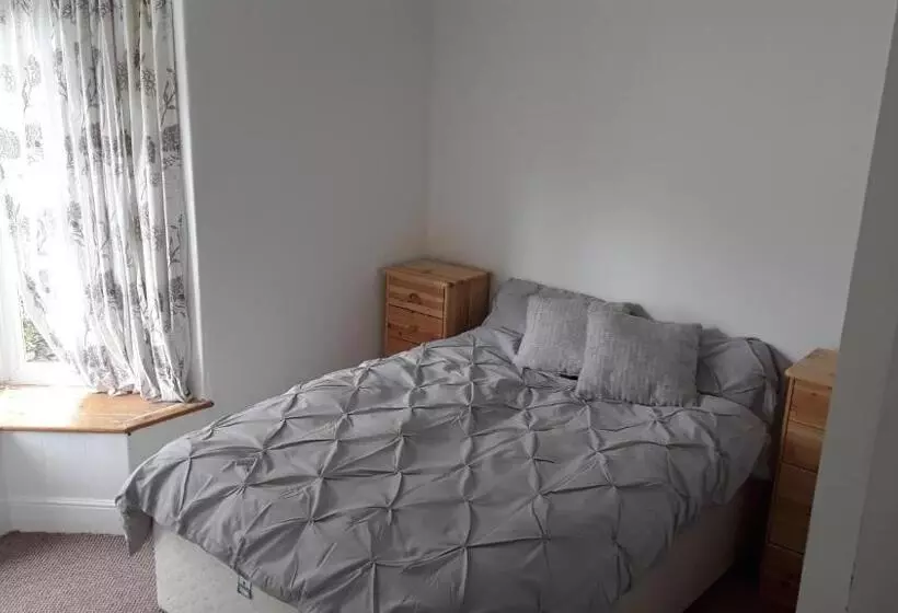 Blue Room Hostel Newquay