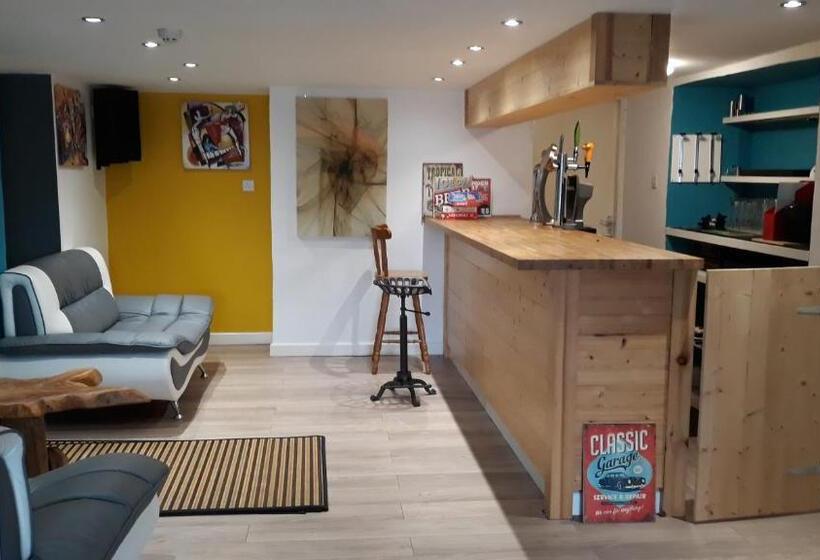 Blue Room Hostel Newquay