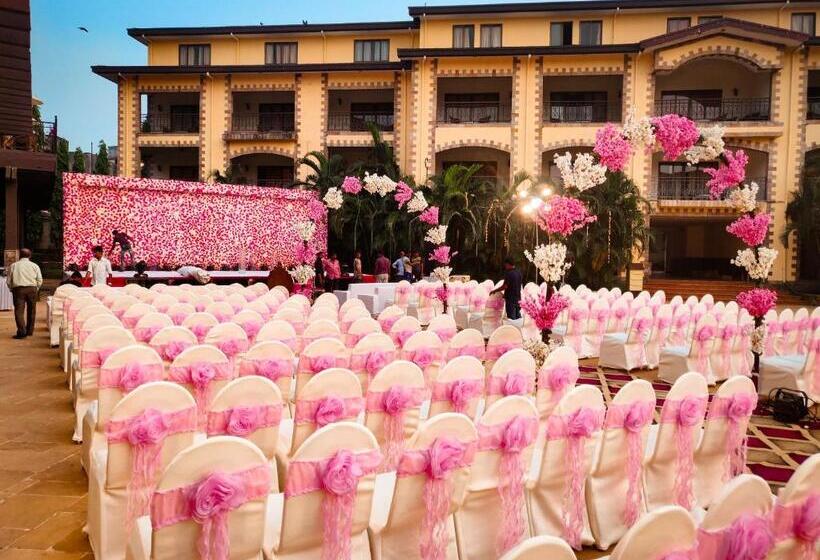 Discover Resorts Karjat