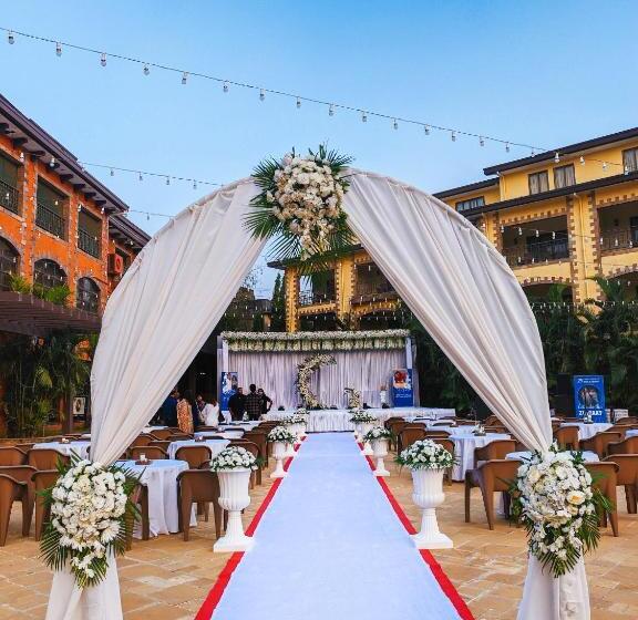 Discover Resorts Karjat