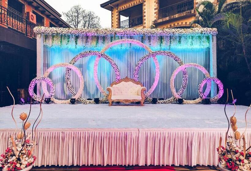 Discover Resorts Karjat