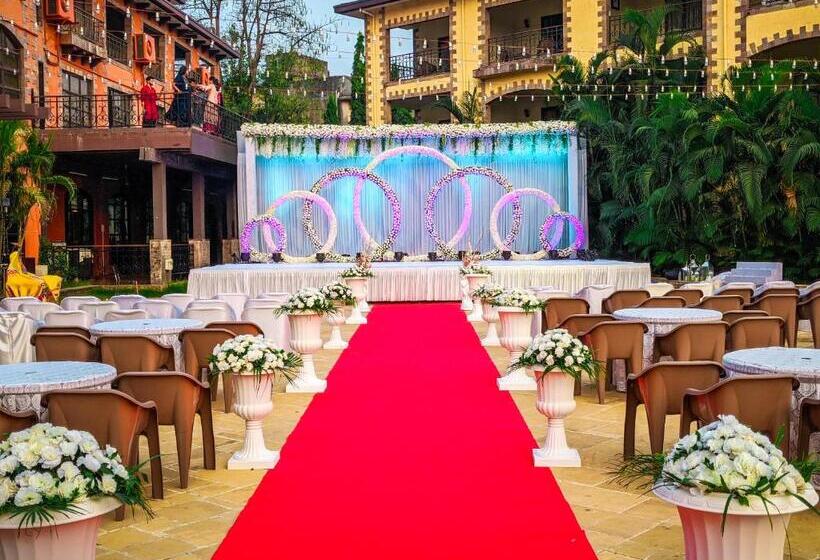 Discover Resorts Karjat