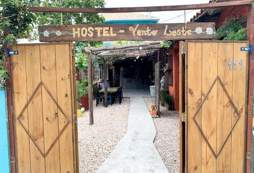 Hostel Vento Leste