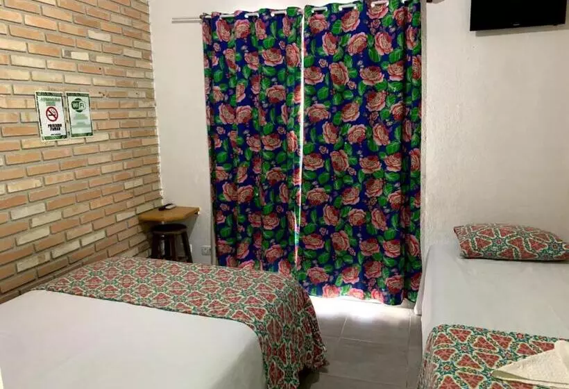 Hostel Vento Leste