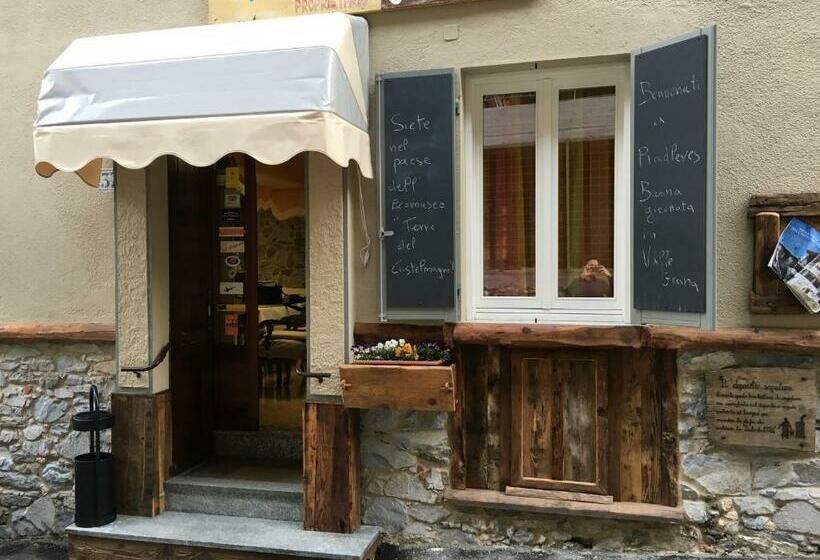 Отель Albergo La Pace