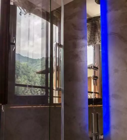 Hotelli Albergo La Pace