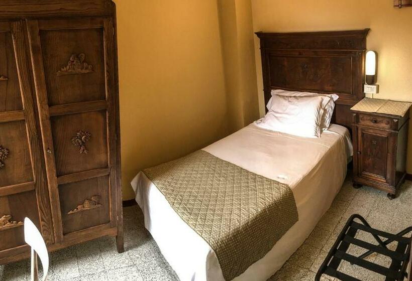 Отель Albergo La Pace