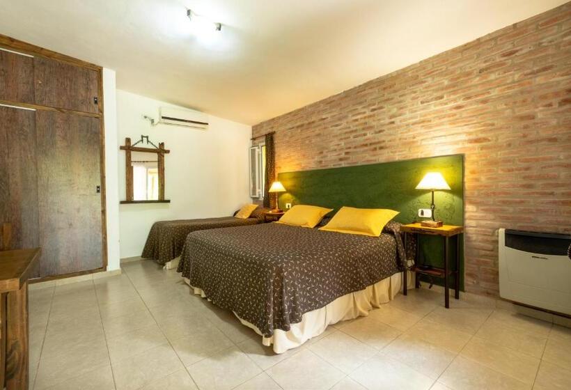 Hotel Los Sauces Posada