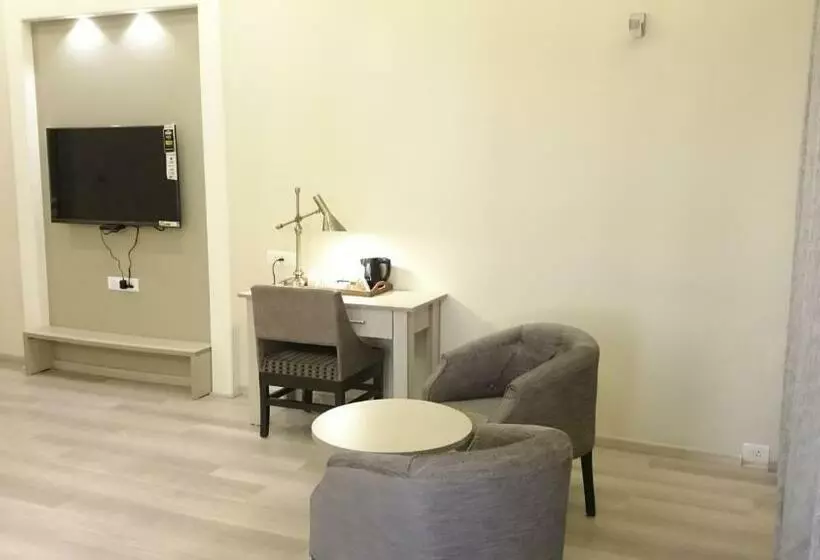 ホテル Mango S Naveen