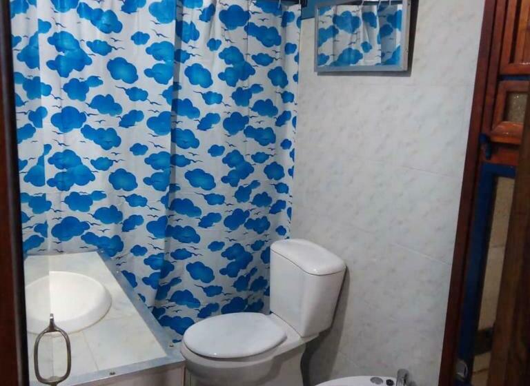 بنسيون Hostal El Puesto