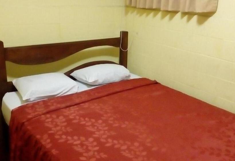 بنسيون Hostal Inversiones Huachipa