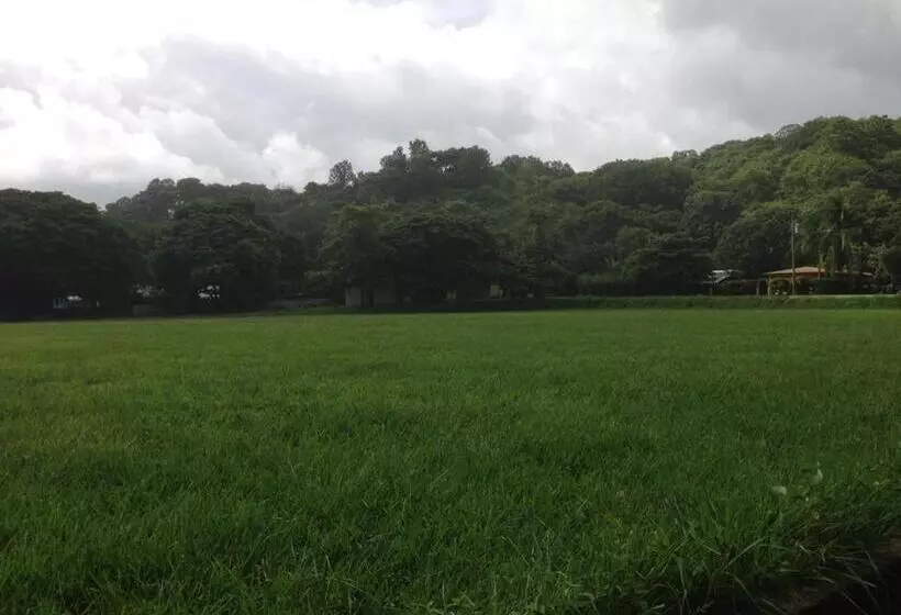 Retkeilymaja Cabinas Surf Arribadas