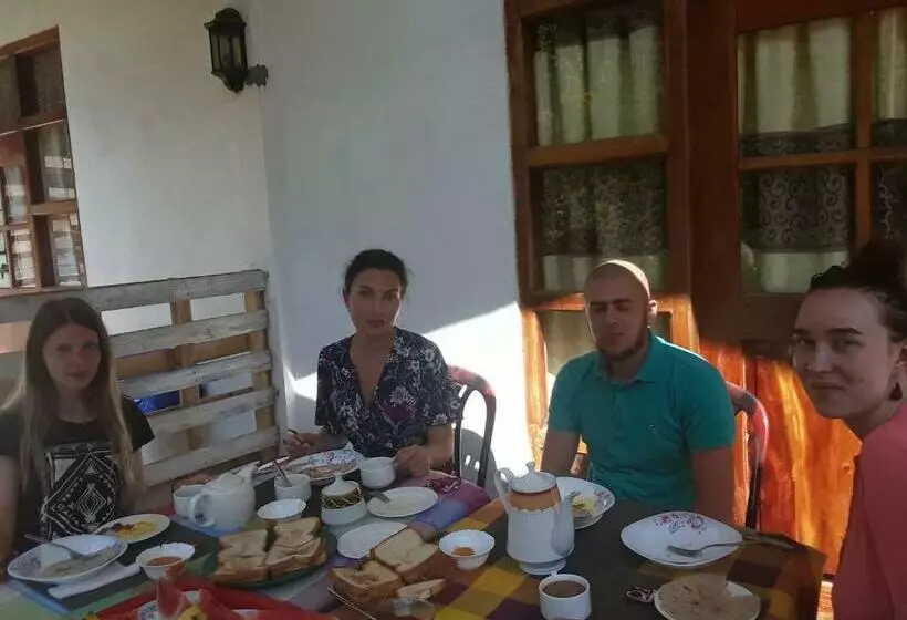 Aamiaismajoitus (B&B) Lily Adam S Peak