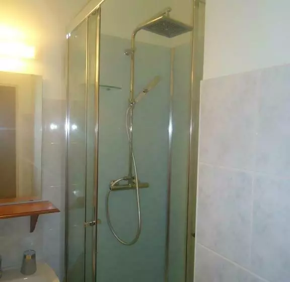 Logis Hotel Du Champ De Foire