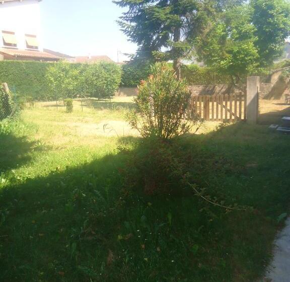 Logis Hotel Du Champ De Foire