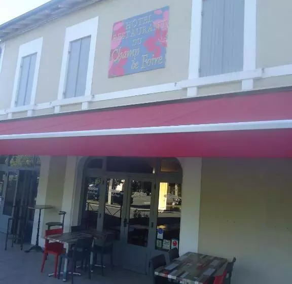 Logis Hotel Du Champ De Foire