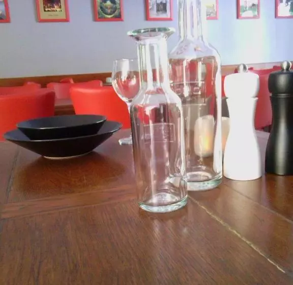 Logis Hotel Du Champ De Foire