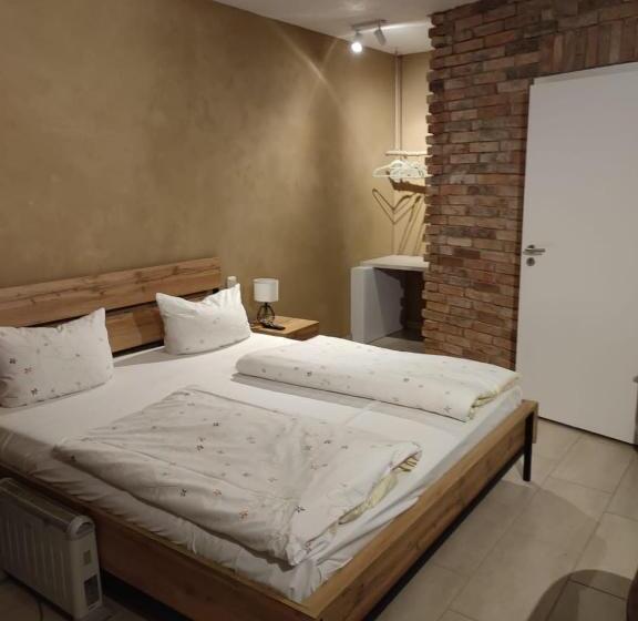 Lindenhof Liepgarten   Pension & Gaststätte