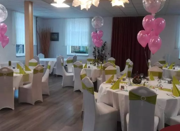 Lindenhof Liepgarten   Pension & Gaststätte