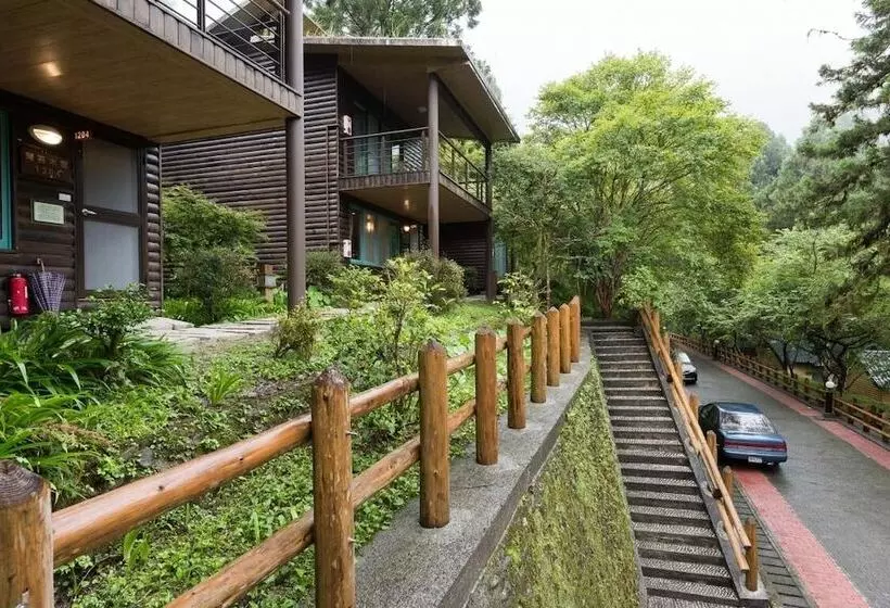 هتل Mingchih Resort
