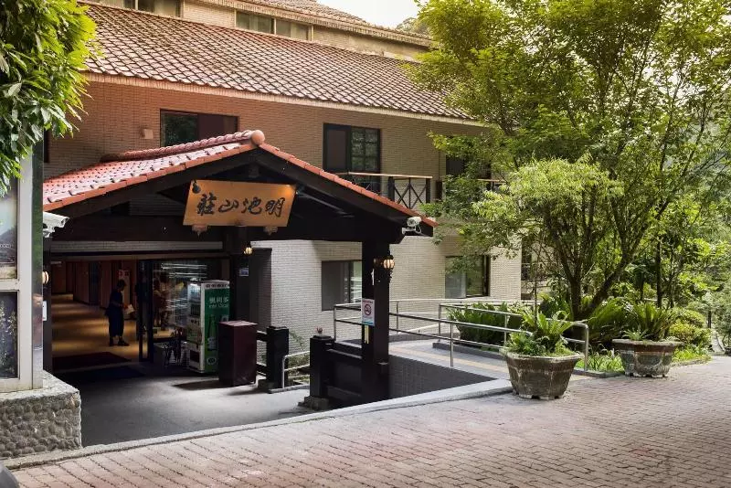 هتل Mingchih Resort
