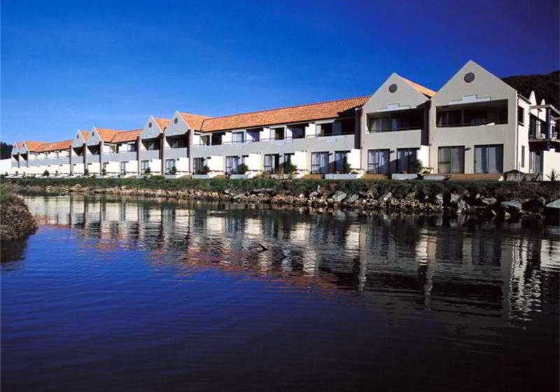 Apartments On The Waterfront