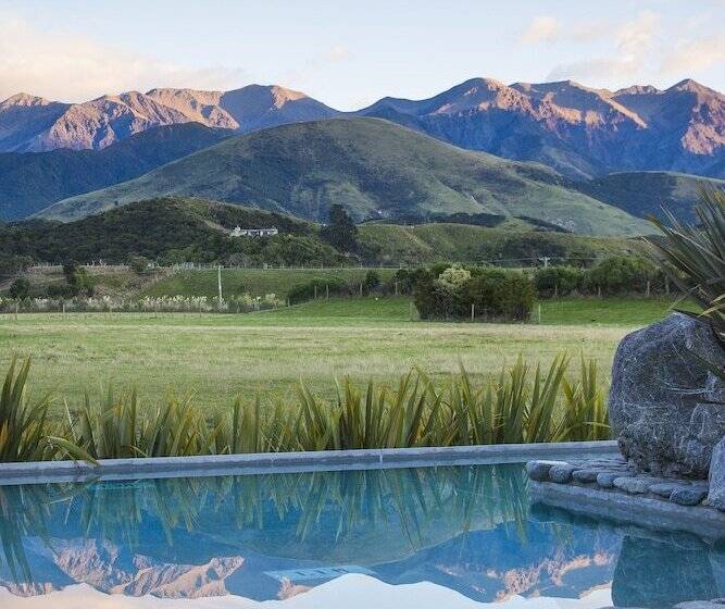 Hapuku Lodge & Tree Houses