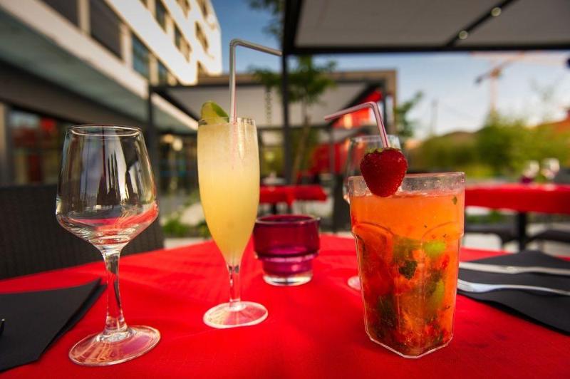 فندق Hôtel Restaurant Athena Spa