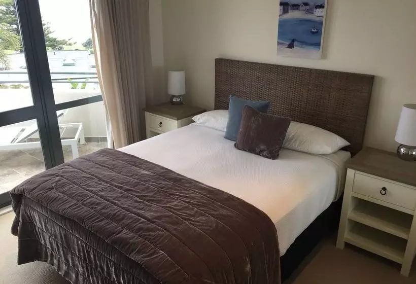 酒店 Beachpoint Apartments