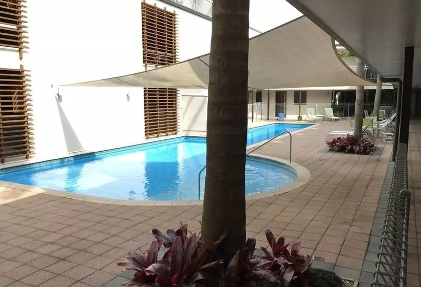 酒店 Beachpoint Apartments